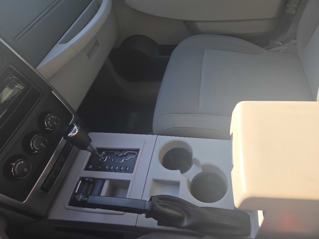 2008 Jeep Liberty Image 35