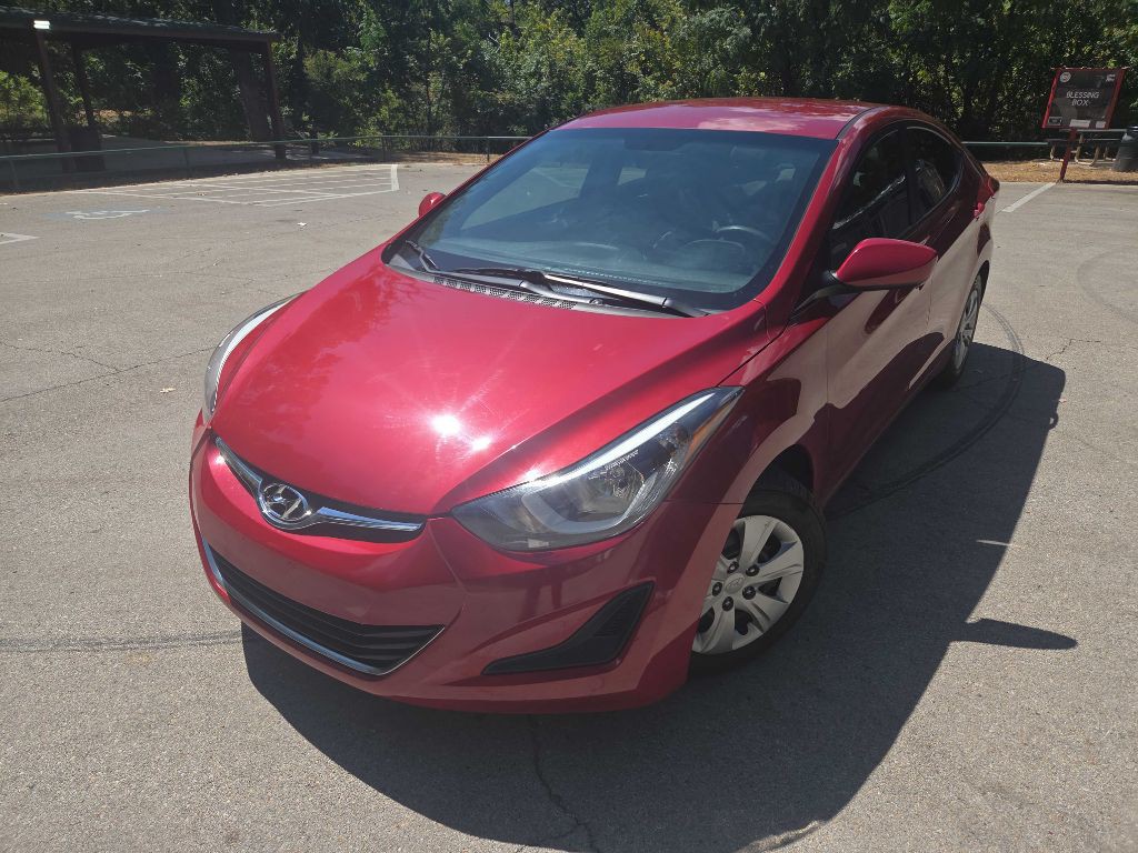 2016 Hyundai Elantra Image 2