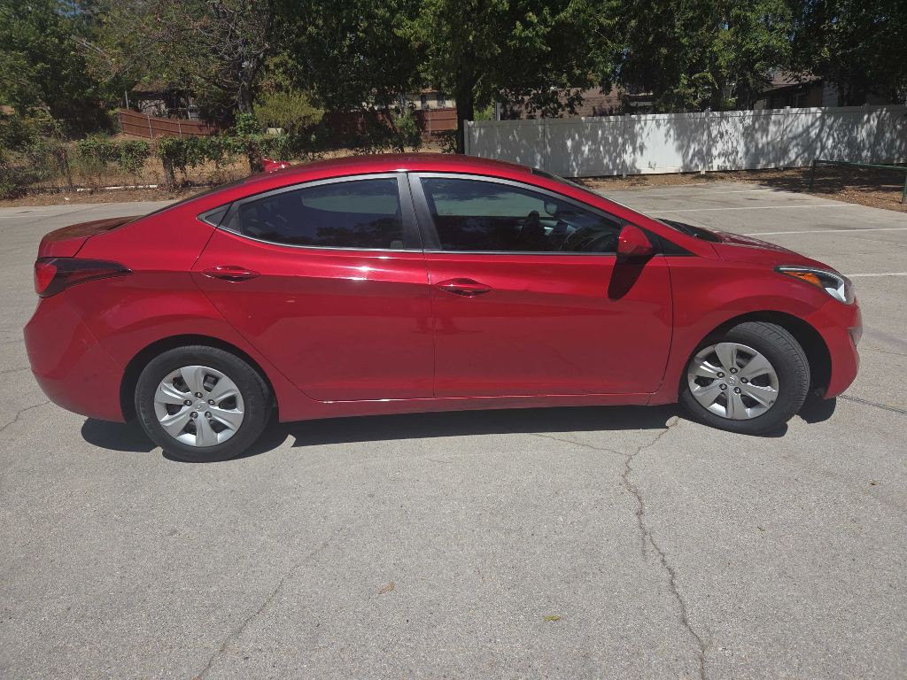 2016 Hyundai Elantra Image 7