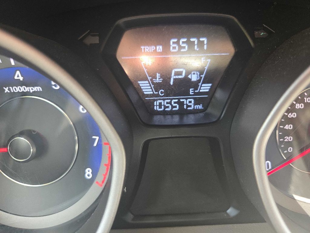 2016 Hyundai Elantra Image 27