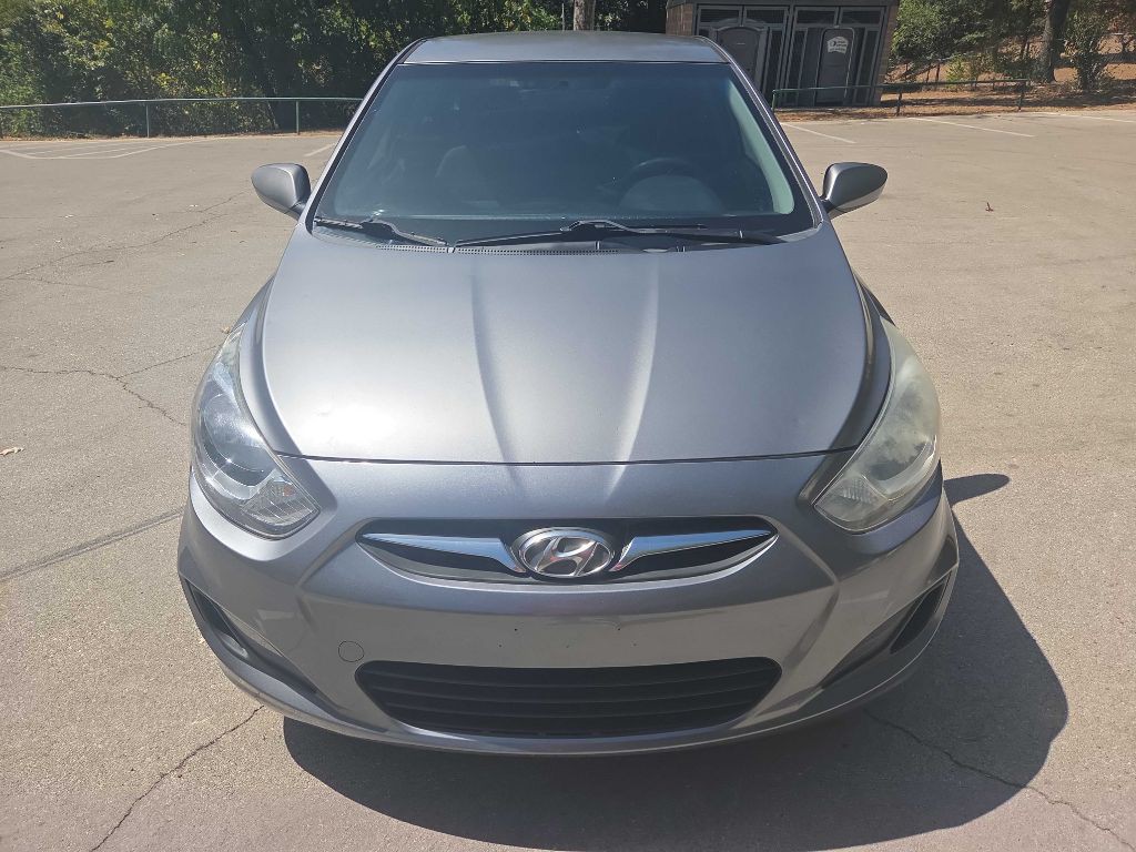 2014 Hyundai Accent Image 9