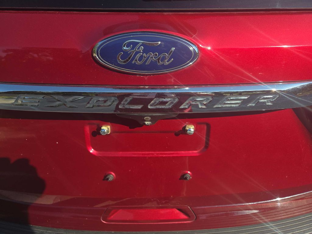 2018 Ford Explorer Image 16