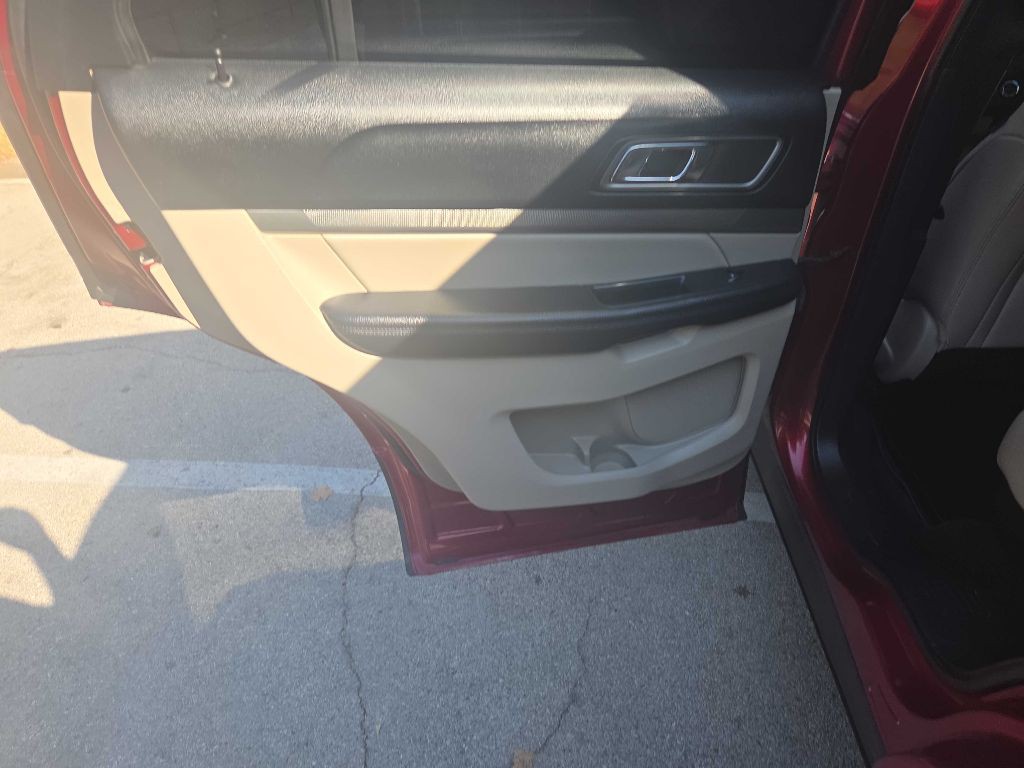 2018 Ford Explorer Image 19