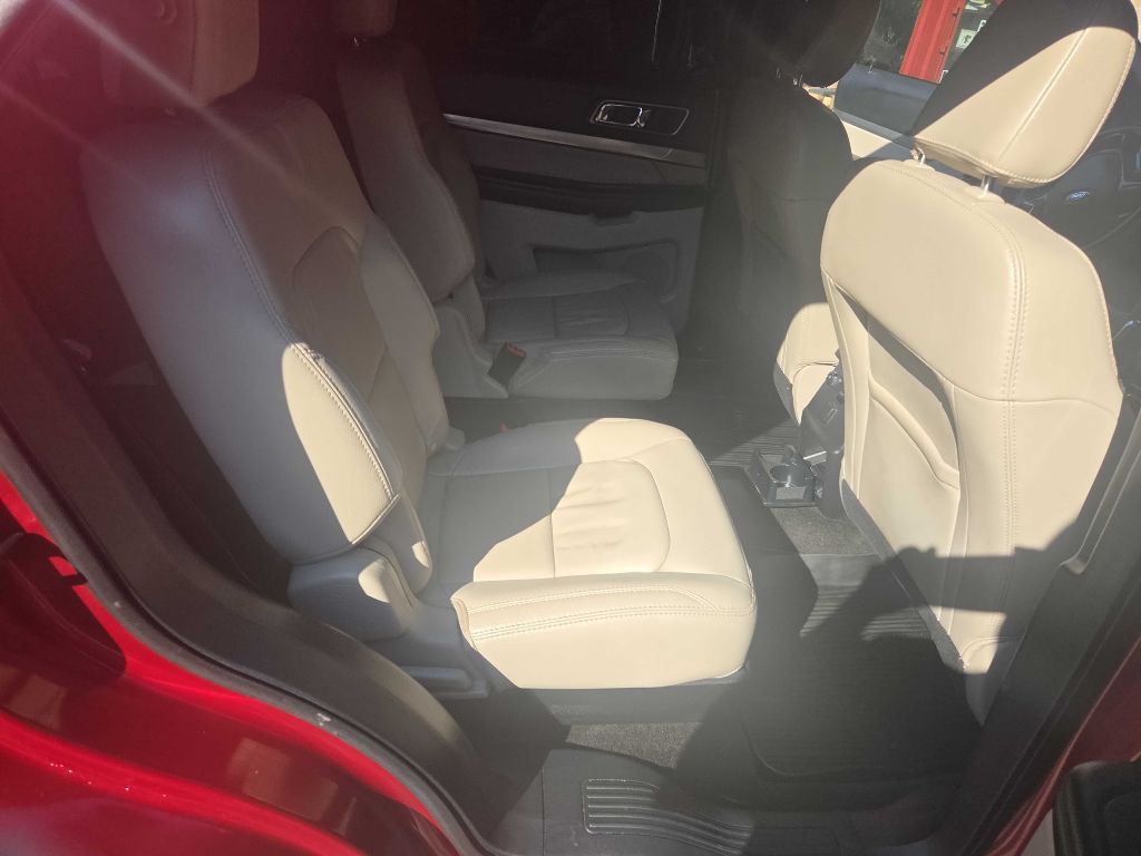 2018 Ford Explorer Image 25