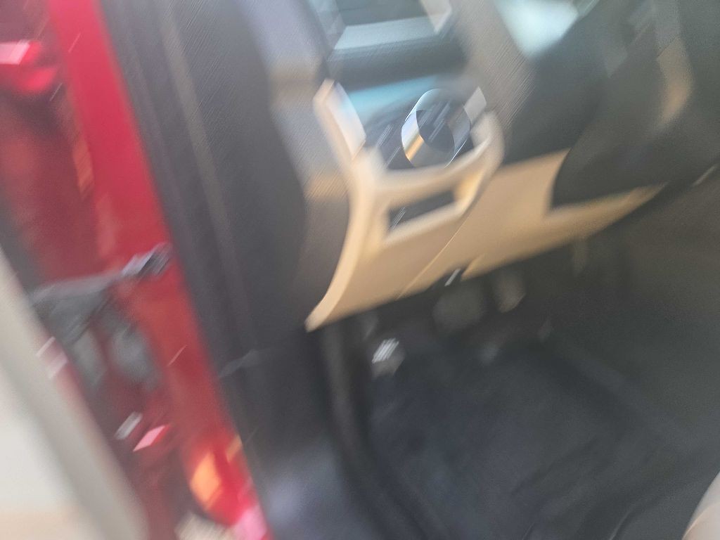 2018 Ford Explorer Image 29