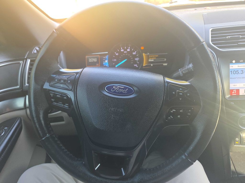 2018 Ford Explorer Image 30