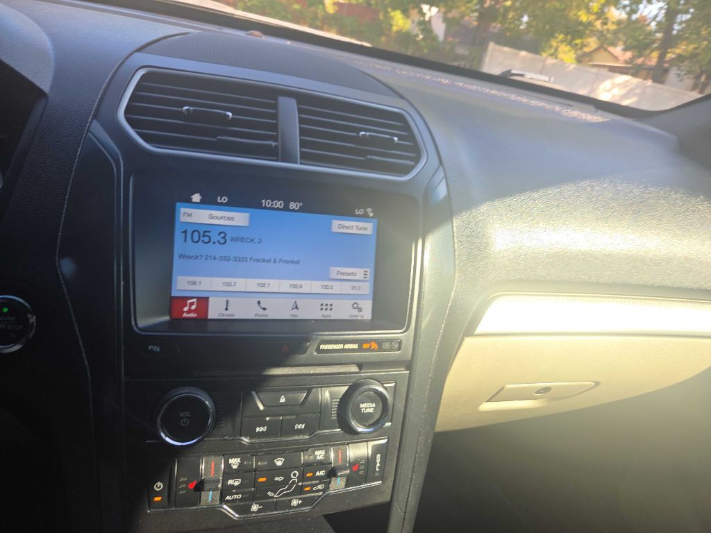2018 Ford Explorer Image 32