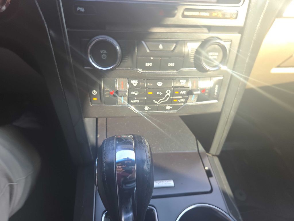 2018 Ford Explorer Image 34