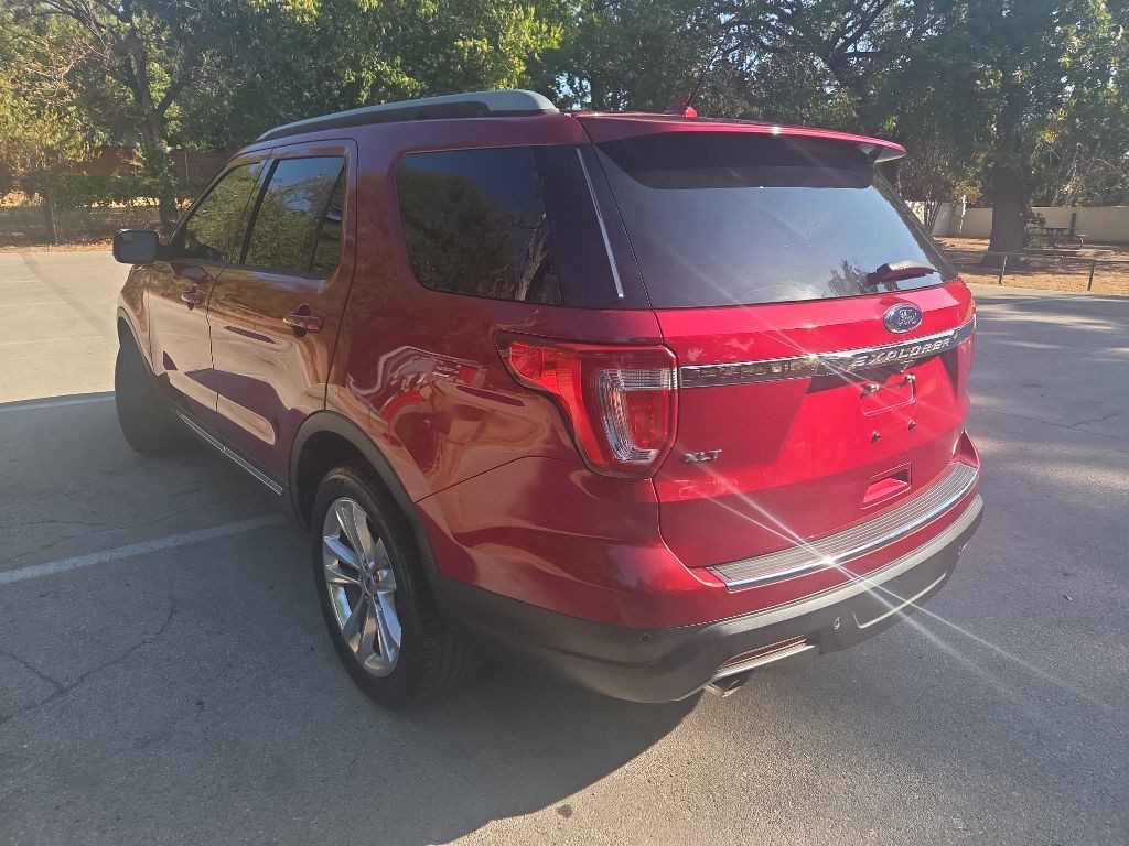 2018 Ford Explorer Image 4