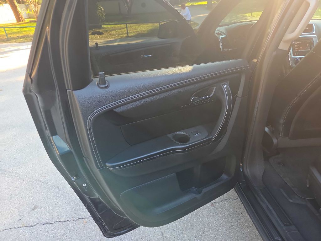 2014 GMC Acadia Image 22