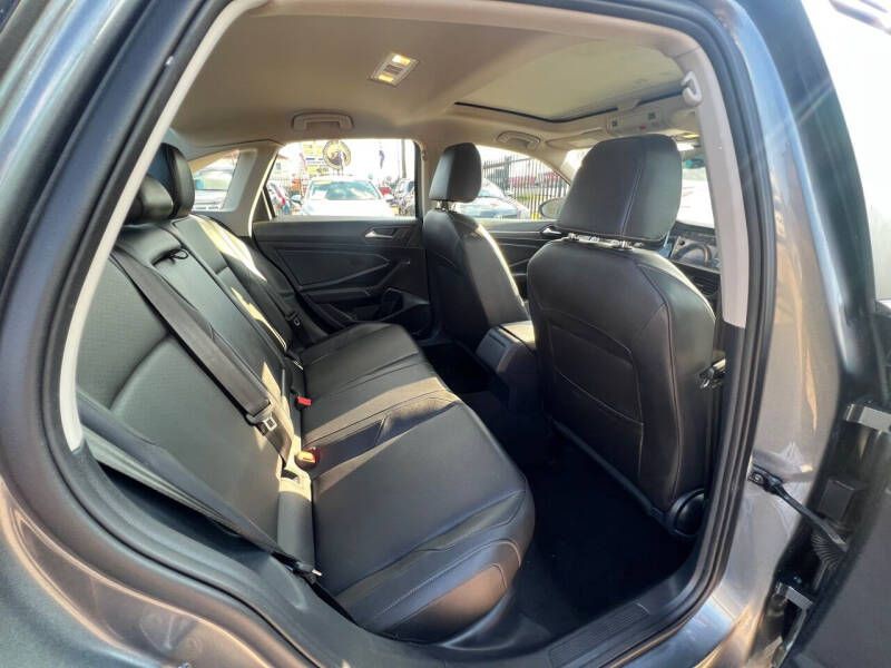 2019 Volkswagen Jetta Image 12