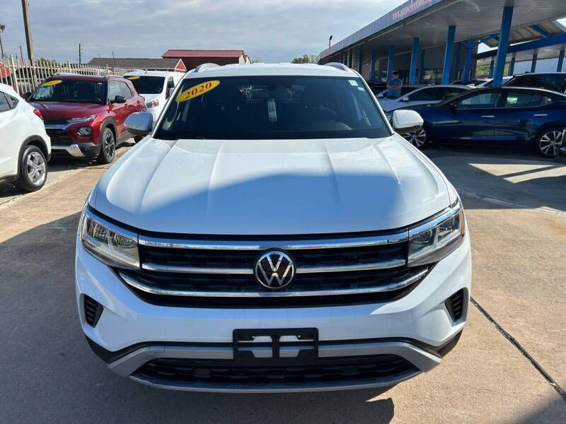 2020 Volkswagen Atlas Cross Sport Image 3
