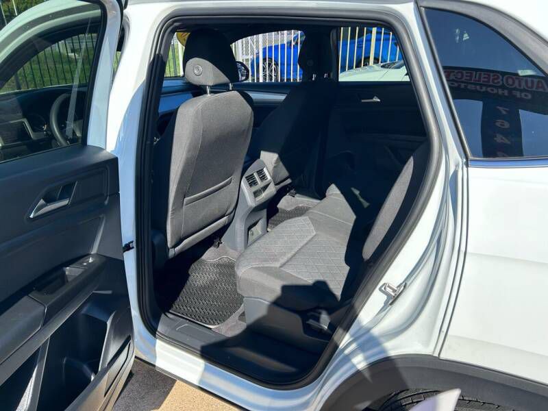2020 Volkswagen Atlas Cross Sport Image 13