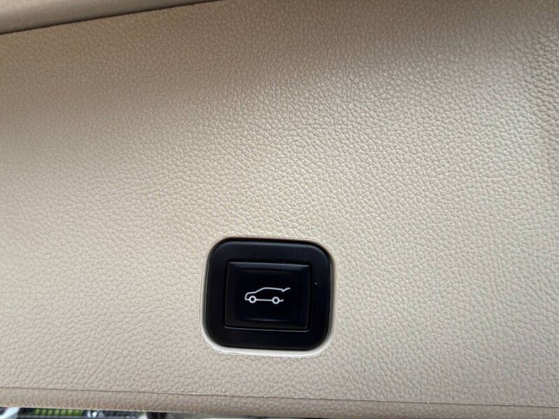 2014 Cadillac SRX Image 15