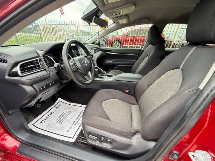 2022 Toyota Camry Image 9