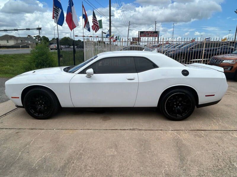 2020 Dodge Challenger Image 5