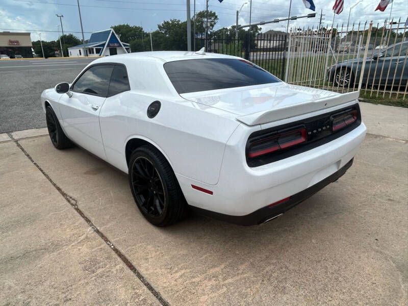 2020 Dodge Challenger Image 7