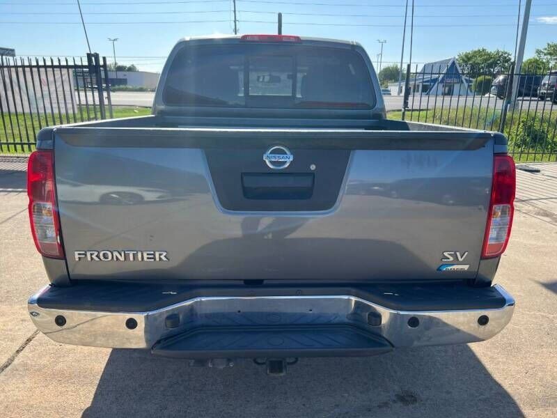 2017 Nissan Frontier Image 7