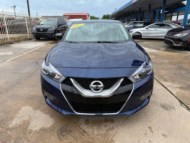 2017 Nissan Maxima Image 3