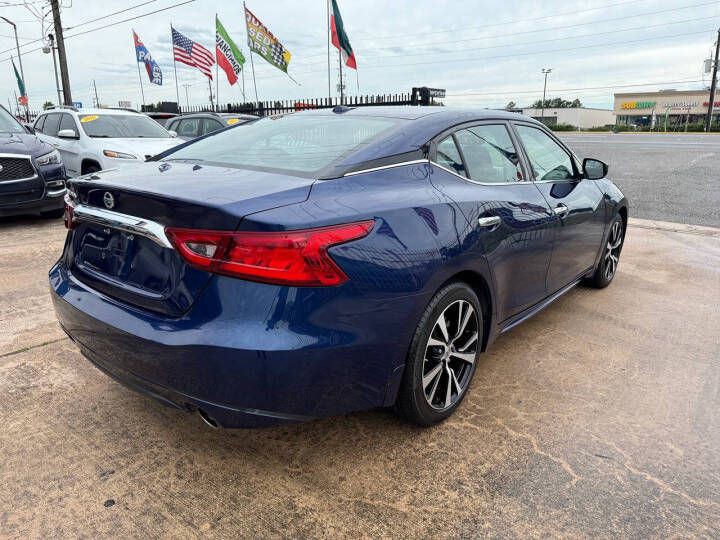 2017 Nissan Maxima Image 6