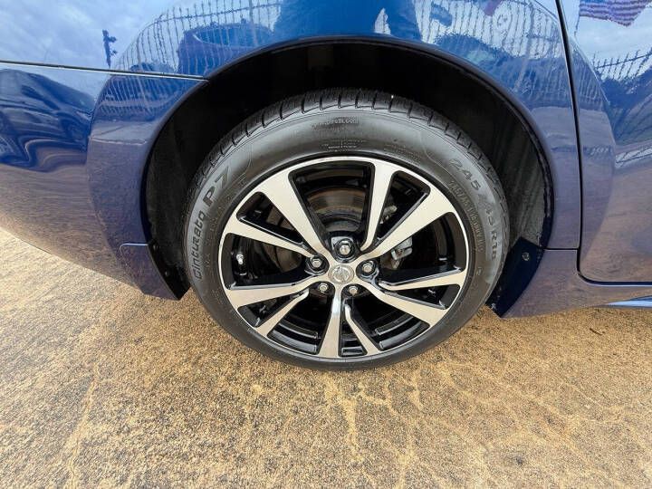 2017 Nissan Maxima Image 16