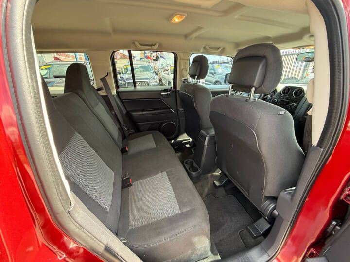 2016 Jeep Patriot Image 12