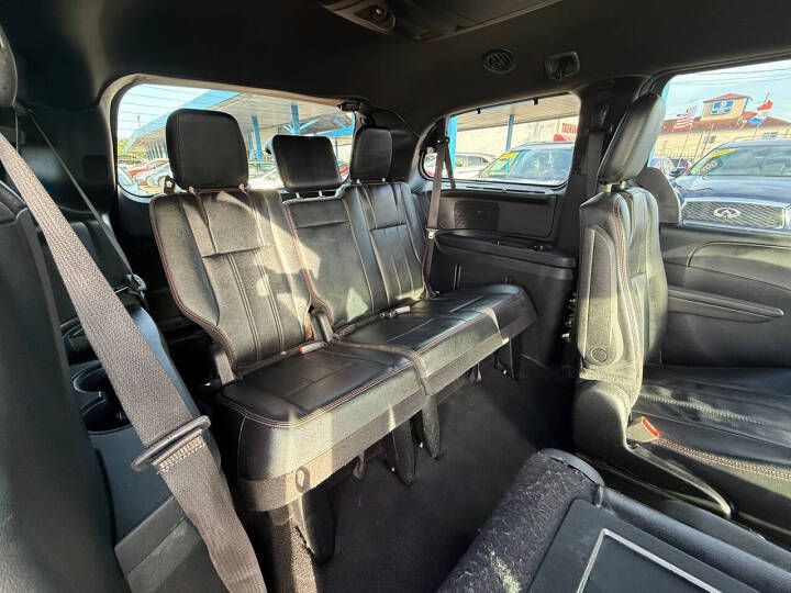 2017 Dodge Grand Caravan Image 14
