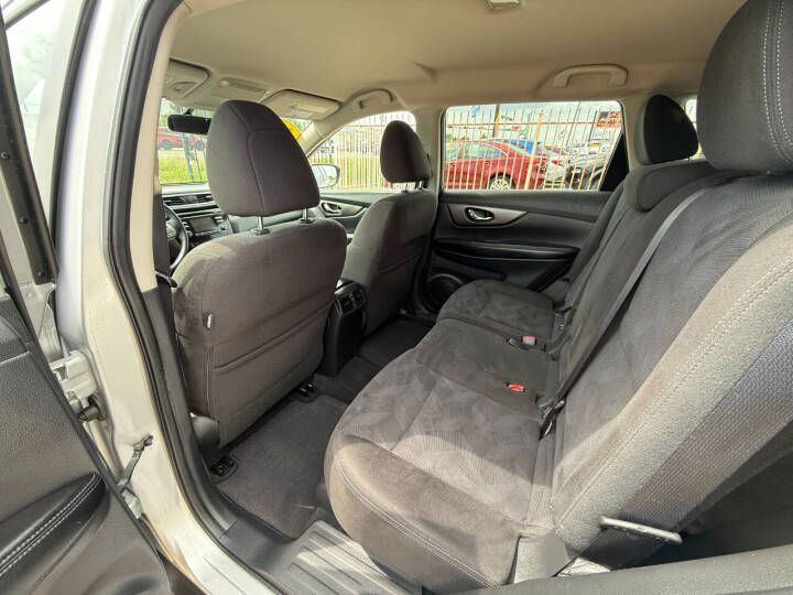 2015 Nissan Rogue Image 13