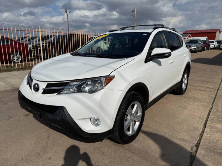 2013 Toyota Rav4 Image 2