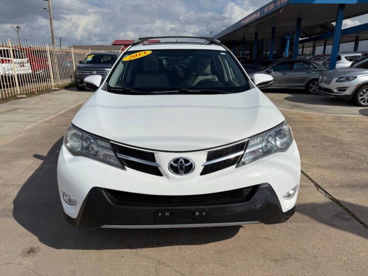 2013 Toyota Rav4 Image 3