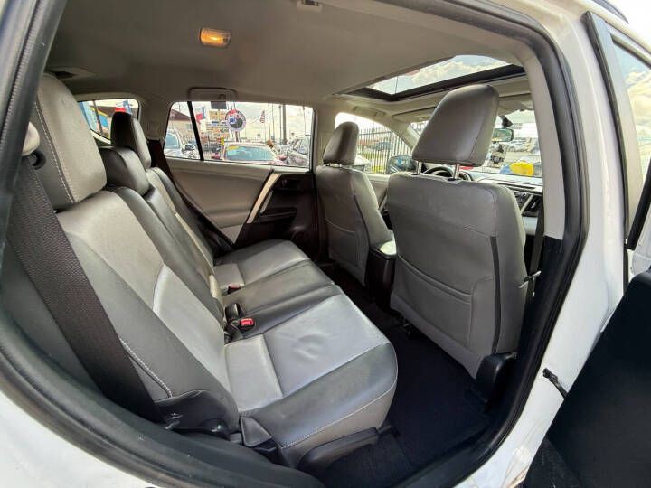 2013 Toyota Rav4 Image 12