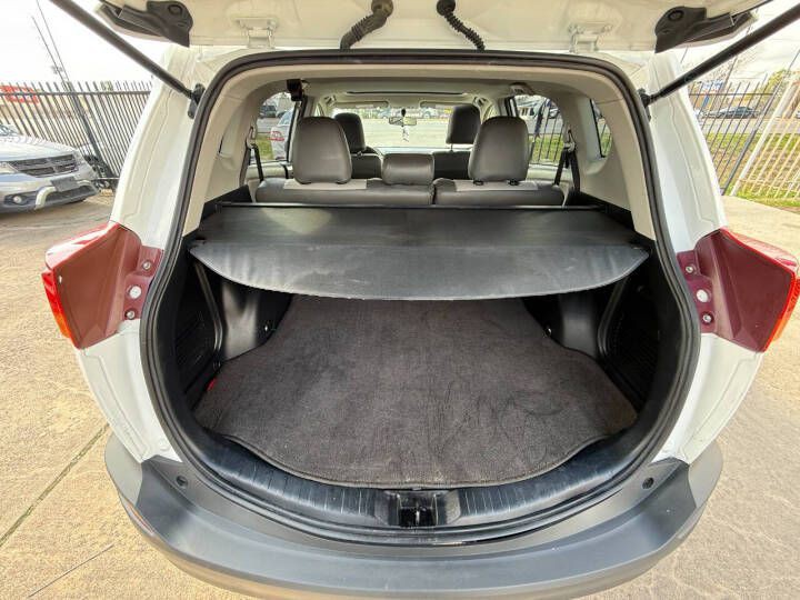 2013 Toyota Rav4 Image 14
