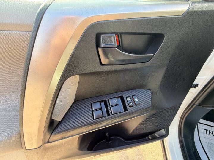 2013 Toyota Rav4 Image 16