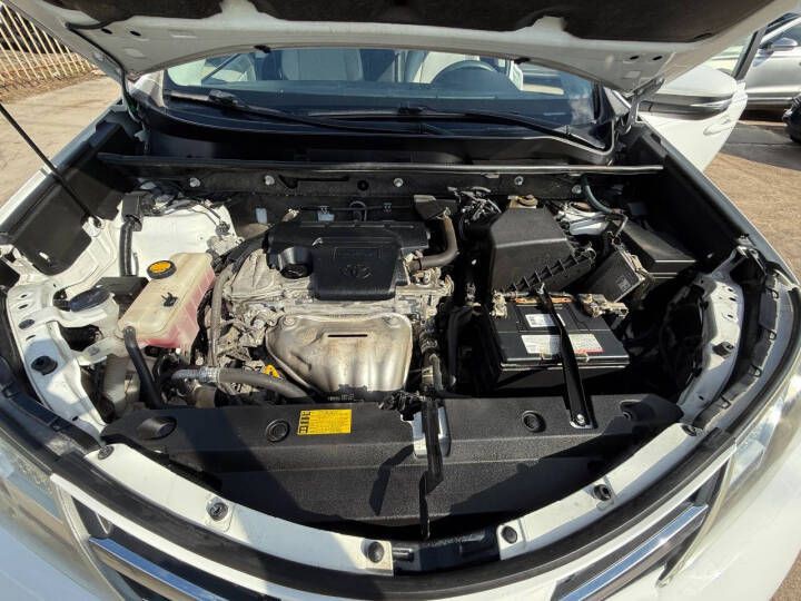 2013 Toyota Rav4 Image 17