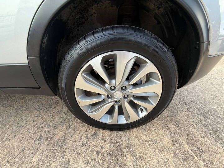 2019 Buick Enclave Image 16