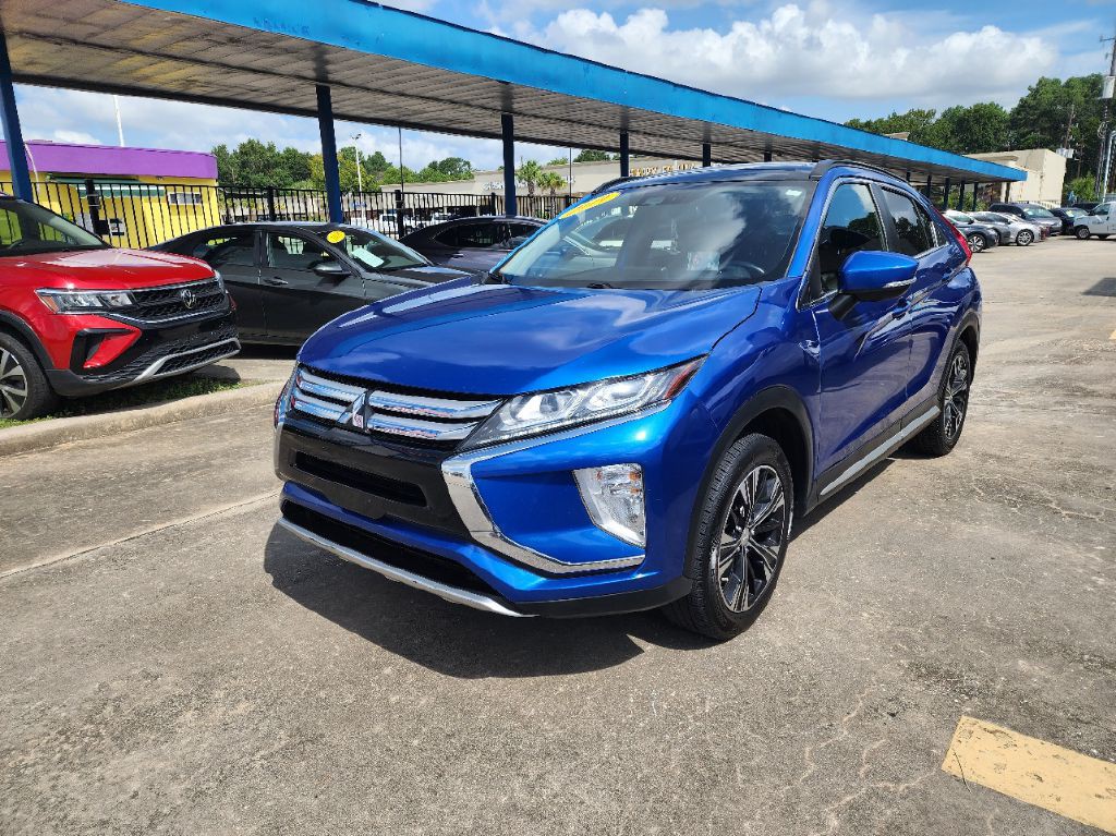 2019 Mitsubishi Eclipse Image 2