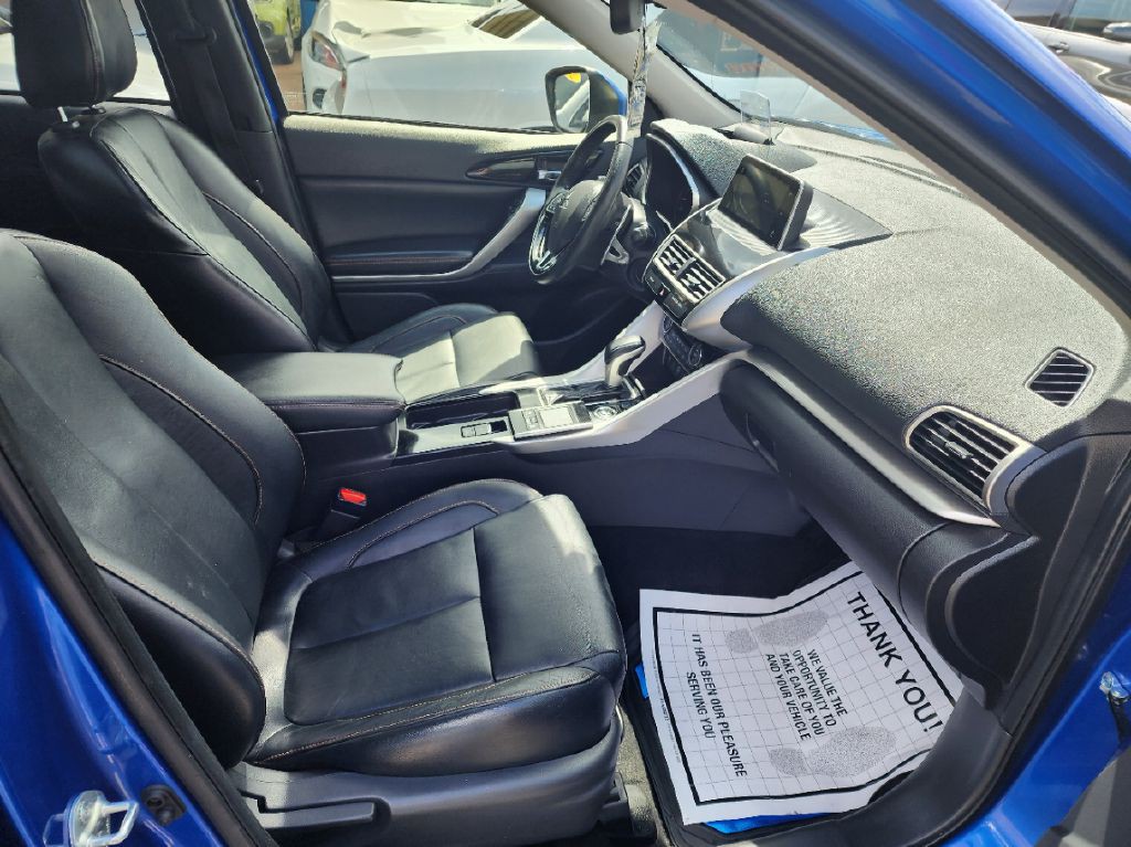 2019 Mitsubishi Eclipse Image 10