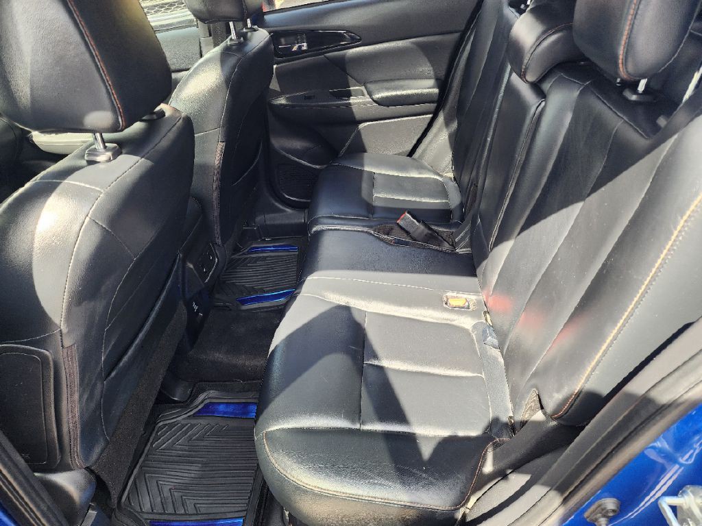 2019 Mitsubishi Eclipse Image 12