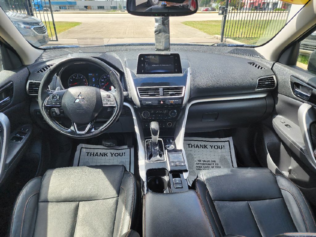 2019 Mitsubishi Eclipse Image 13