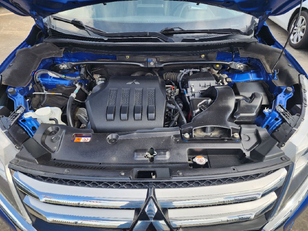 2019 Mitsubishi Eclipse Image 20