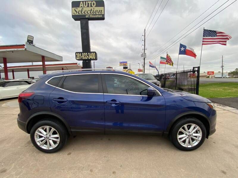 2019 Nissan Rogue Image 4