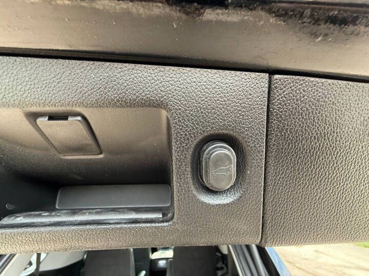 2019 Chevrolet Tahoe Image 17