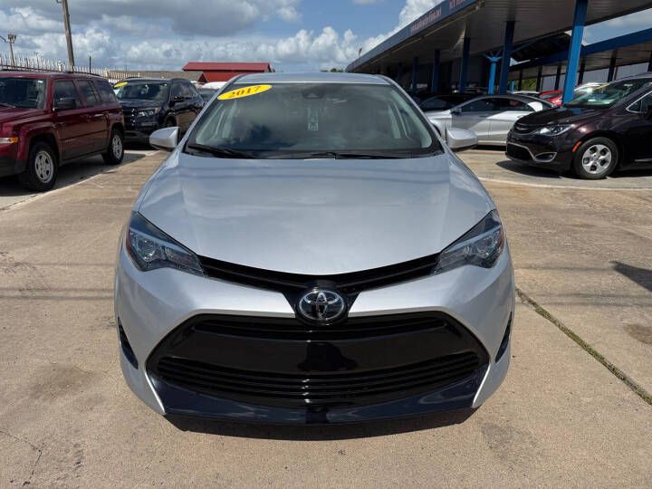2017 Toyota Corolla Image 3
