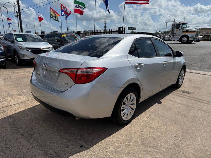 2017 Toyota Corolla Image 6