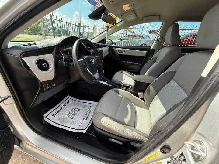 2017 Toyota Corolla Image 9