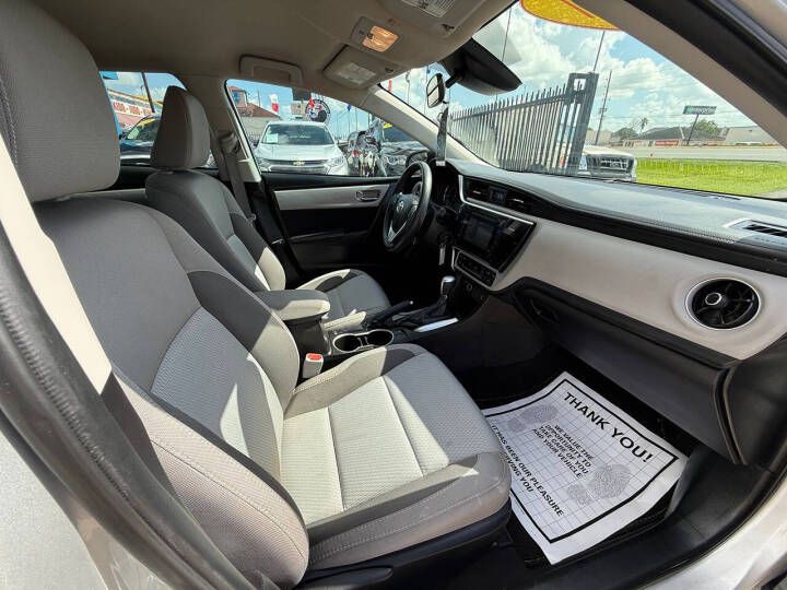 2017 Toyota Corolla Image 10