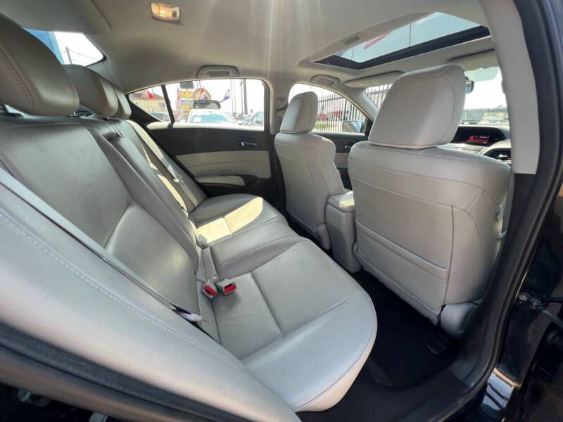 2016 Acura ILX Image 12