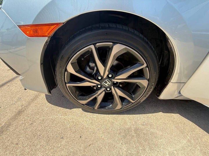 2019 Honda Civic Image 17