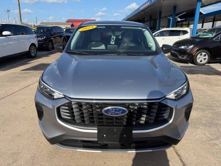 2023 Ford Escape Image 4