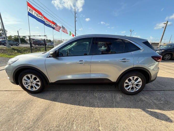 2023 Ford Escape Image 5